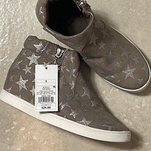 Cat & Jack Girls Boots NWT Size 4